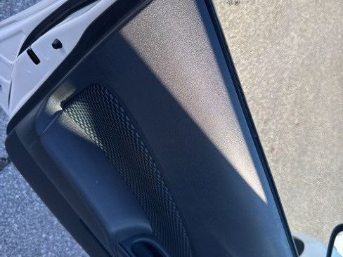 Used 2014 Nissan Versa Note SV w/ SL Package image 9