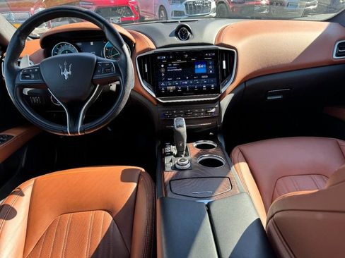 Used 2022 Maserati Ghibli Modena image 12