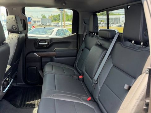 Used 2021 GMC Sierra 1500 SLT w/ SLT Convenience Package AWD/4WD image 5