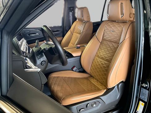 Used 2023 Cadillac Escalade Sport AWD/4WD image 7
