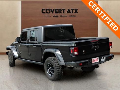 Used 2023 Jeep Gladiator Willys image 3