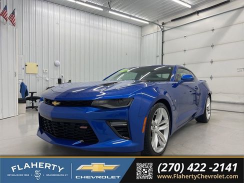 Used 2018 Chevrolet Camaro SS RWD image 6