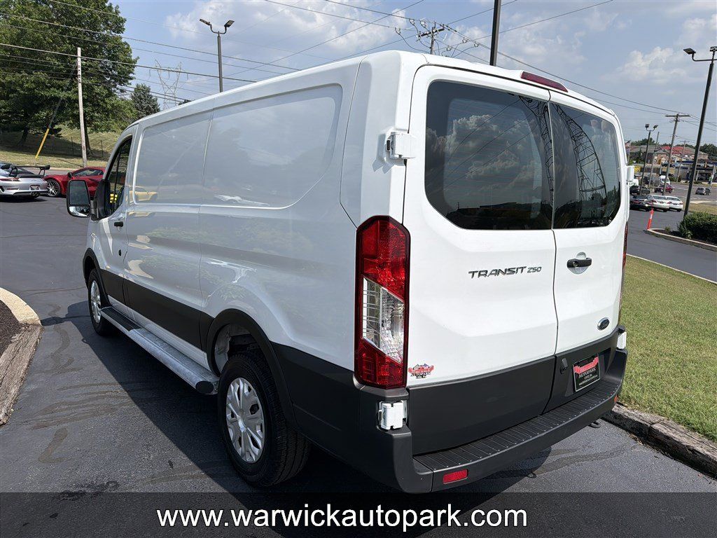 Used 2025 Ford Transit 250 Low Roof w/ Exterior Upgrade Package RWD image 12