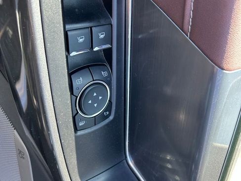 Used 2022 Ford F150 Lariat AWD/4WD image 10