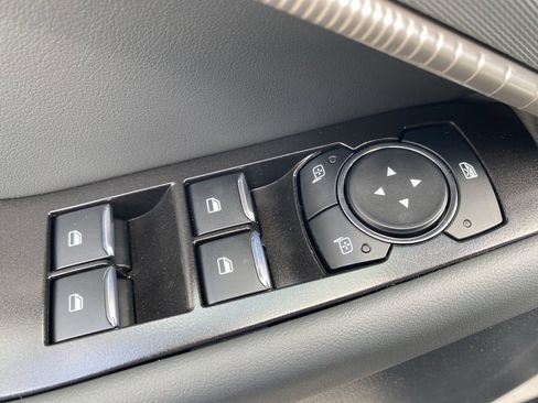 New 2026 Ford Explorer Active w/ Active Comfort Package RWD image 18