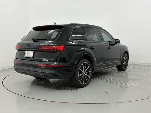 Used 2023 Audi Q7 3.0T Premium Plus w/ Premium Plus Package AWD/4WD image 9