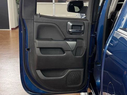 Used 2018 Chevrolet Silverado 1500 LT w/ All Star Edition image 29