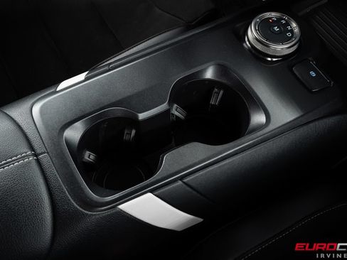 Used 2022 Ford Mustang Shelby GT500 w/ Technology Package RWD image 33