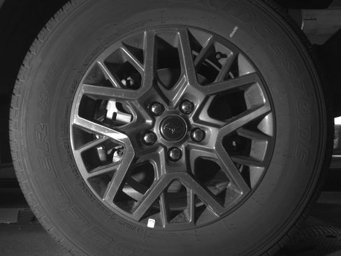 Used 2025 Jeep Wrangler Sahara image 13