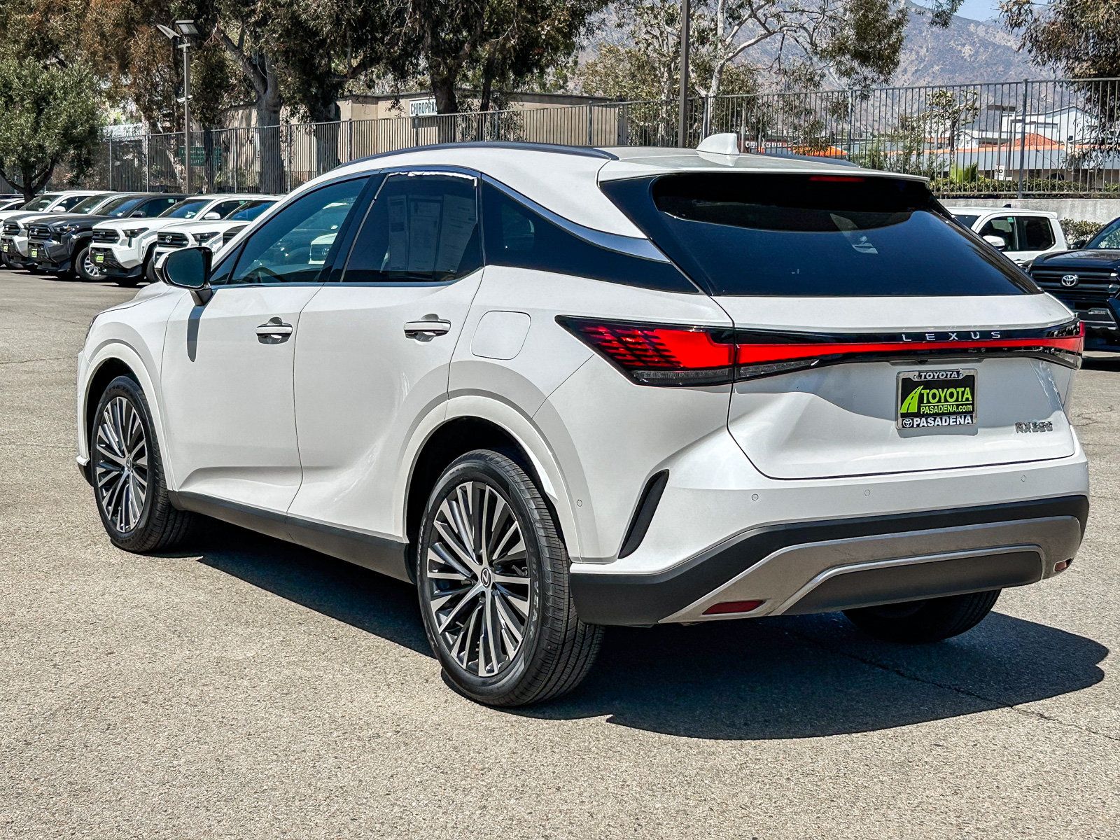 Used 2023 Lexus RX 350 Premium Plus w/ Cold Area Package FWD image 8