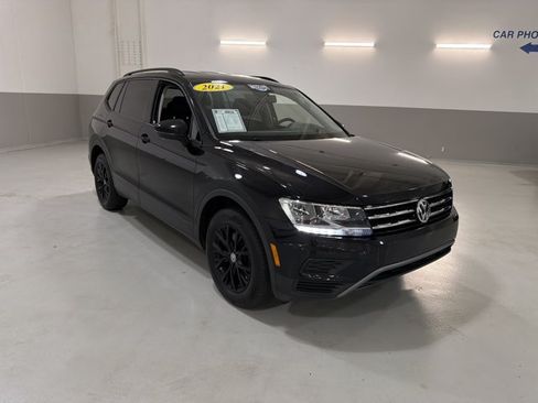 Used 2021 Volkswagen Tiguan S FWD image 3