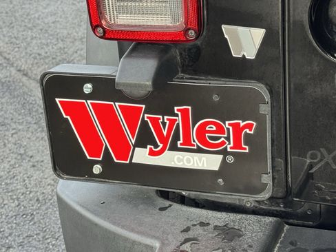 Used 2016 Jeep Wrangler Unlimited Sport w/ Connectivity Group image 39