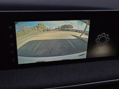 Certified 2025 Nissan Kicks SV image 20