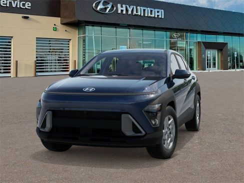 New 2026 Hyundai Kona SE image 6