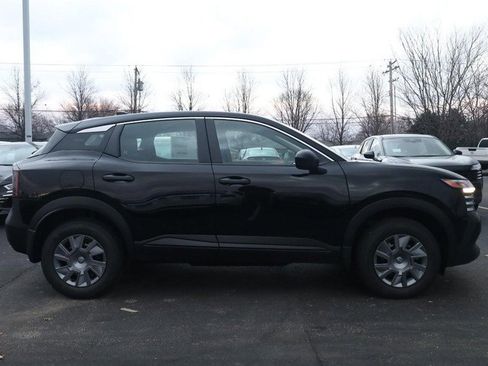 New 2026 Nissan Kicks S image 5