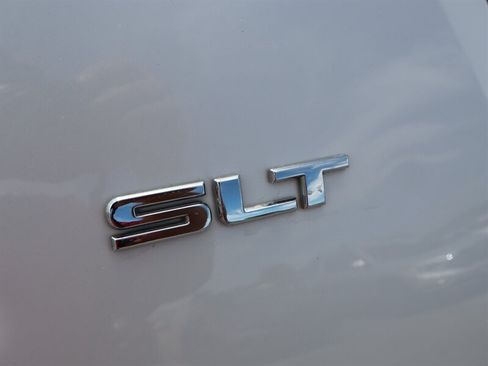 Used 2017 GMC Acadia Limited SLT AWD/4WD image 9