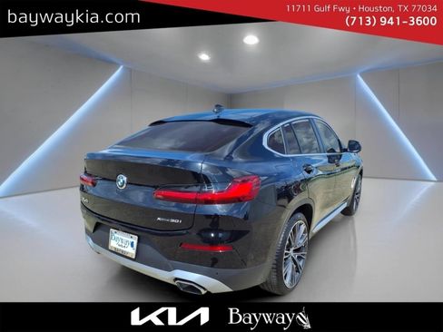 Used 2025 BMW X4 xDrive30i w/ Premium Package AWD/4WD image 4