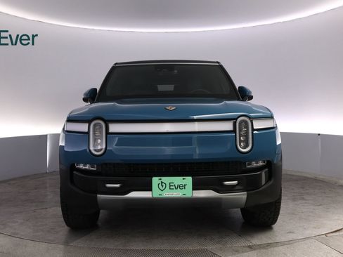 Used 2024 Rivian R1S Adventure AWD/4WD image 12
