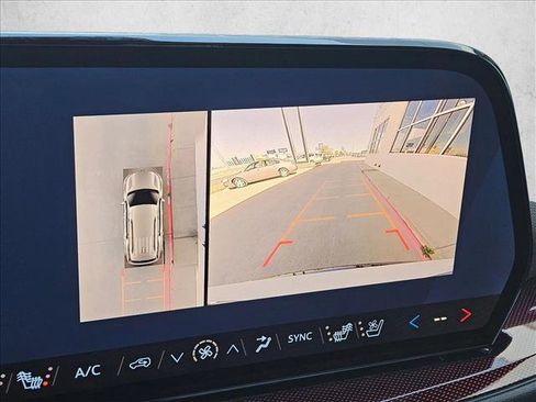 New 2026 Chevrolet Traverse RS image 13