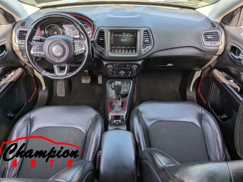 Used 2020 Jeep Compass Trailhawk AWD/4WD image 18