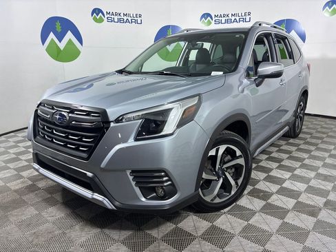 Used 2022 Subaru Forester Touring AWD/4WD image 4