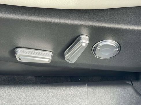 New 2026 Lincoln Nautilus Premier w/ Equipment Group 102A image 11