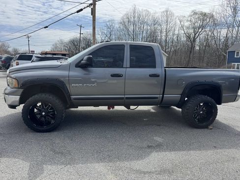 Used 2005 Dodge Ram 2500 Truck SLT w/ Quad Cab Big Horn Value Group image 2