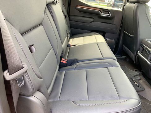 Certified 2025 GMC Sierra 1500 Denali w/ Technology Package AWD/4WD image 28