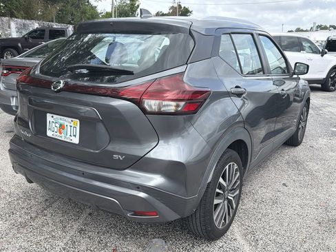 Used 2021 Nissan Kicks SV FWD image 9