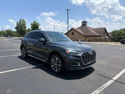 Used 2021 Audi Q5 2.0T Premium w/ Convenience Package AWD/4WD image 3