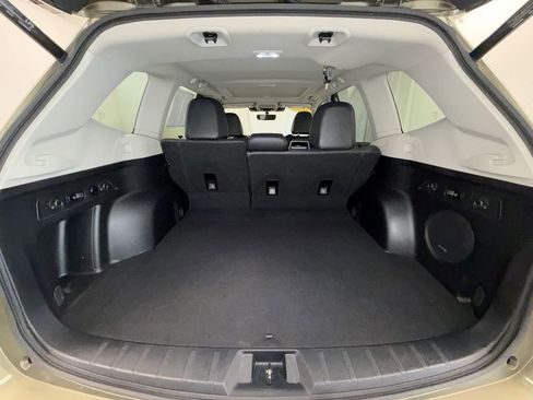 Used 2023 Subaru Forester Touring AWD/4WD image 15