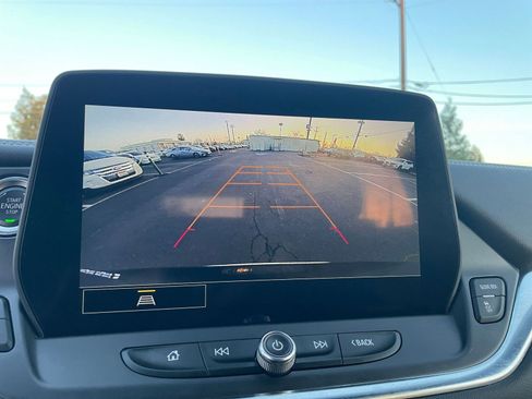 Used 2025 Chevrolet Blazer LT image 20