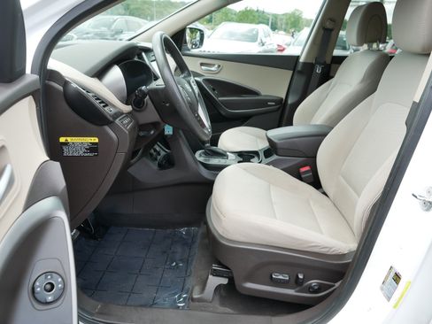 Used 2017 Hyundai Santa Fe Sport FWD image 12