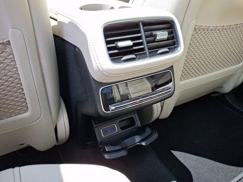 Certified 2025 Mercedes-Benz GLS 450 4MATIC image 12