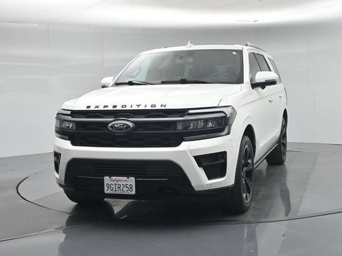 Used 2023 Ford Expedition Limited AWD/4WD image 63