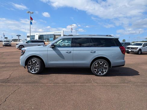 New 2026 Ford Expedition Platinum w/ Platinum Ultimate Package image 5