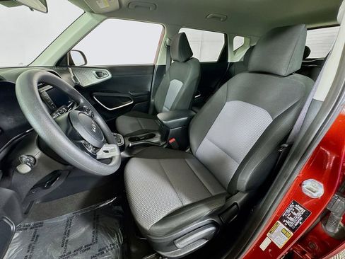 Used 2023 Kia Soul LX w/ LX Technology Package FWD image 19