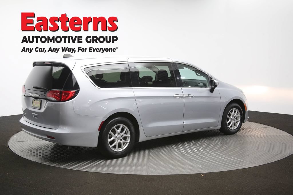 Used 2023 Chrysler Voyager LX FWD image 43