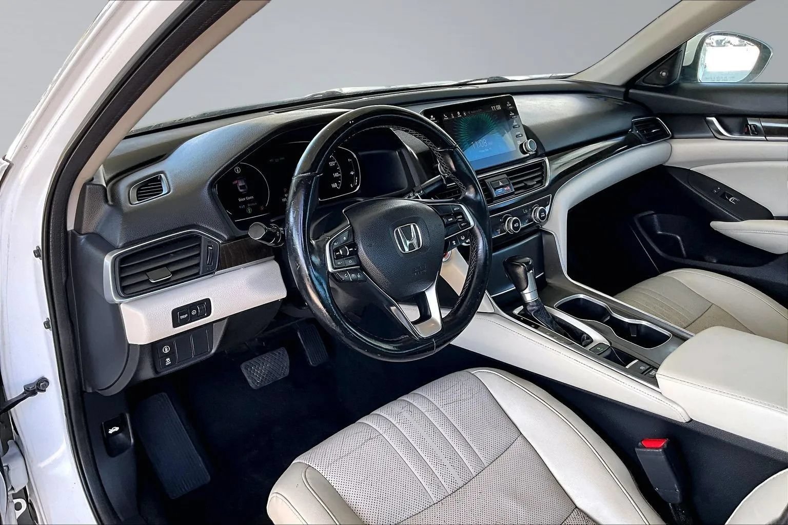 Used 2018 Honda Accord EX-L image 14