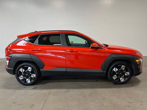 Used 2024 Hyundai Kona SEL FWD image 2