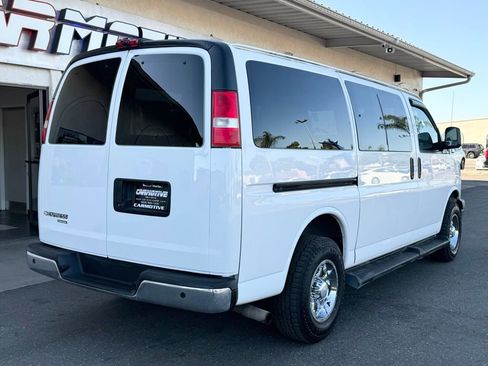 Used 2016 Chevrolet Express 2500 LT w/ LT Preferred Equipment Group image 4