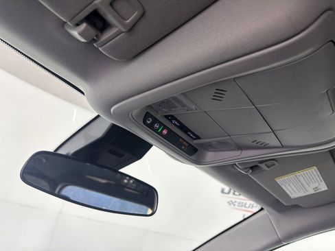 Used 2024 Chevrolet Equinox LT image 17