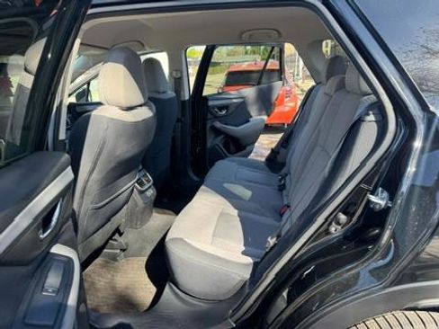 Used 2022 Subaru Outback Premium image 8