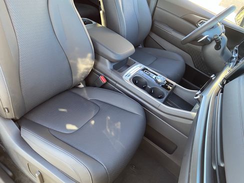 New 2026 Kia Carnival SX Prestige image 8