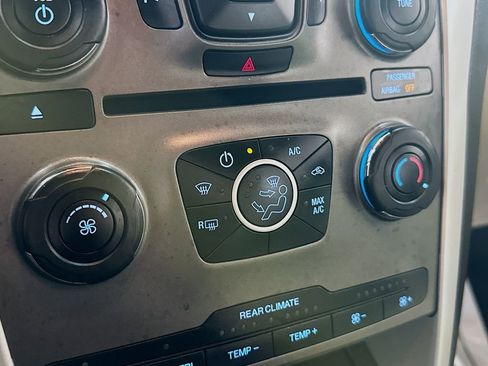 Used 2014 Ford Explorer W/ ONLY 66K MILES image 12