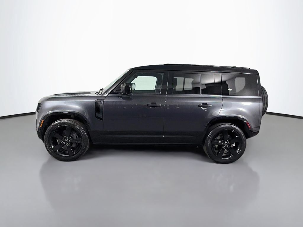 Used 2023 Land Rover Defender 110 X-Dynamic SE AWD/4WD image 8