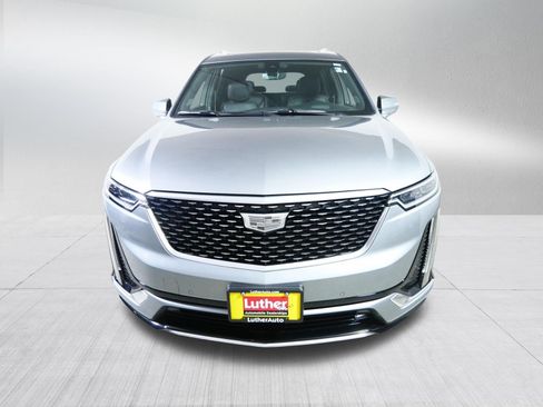Used 2023 Cadillac XT6 Premium Luxury w/ Technology Package AWD/4WD image 2