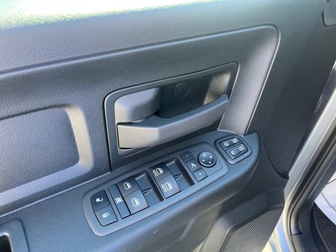 Used 2024 RAM 2500 Tradesman w/ Chrome Appearance Group image 14