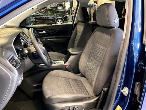 Used 2023 Chevrolet Equinox LT AWD/4WD image 10