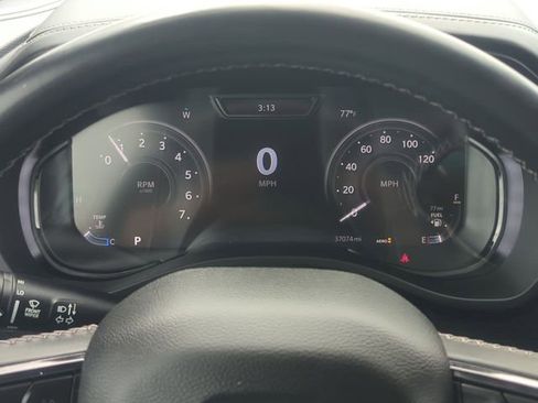 Used 2023 RAM 1500 Limited AWD/4WD image 16